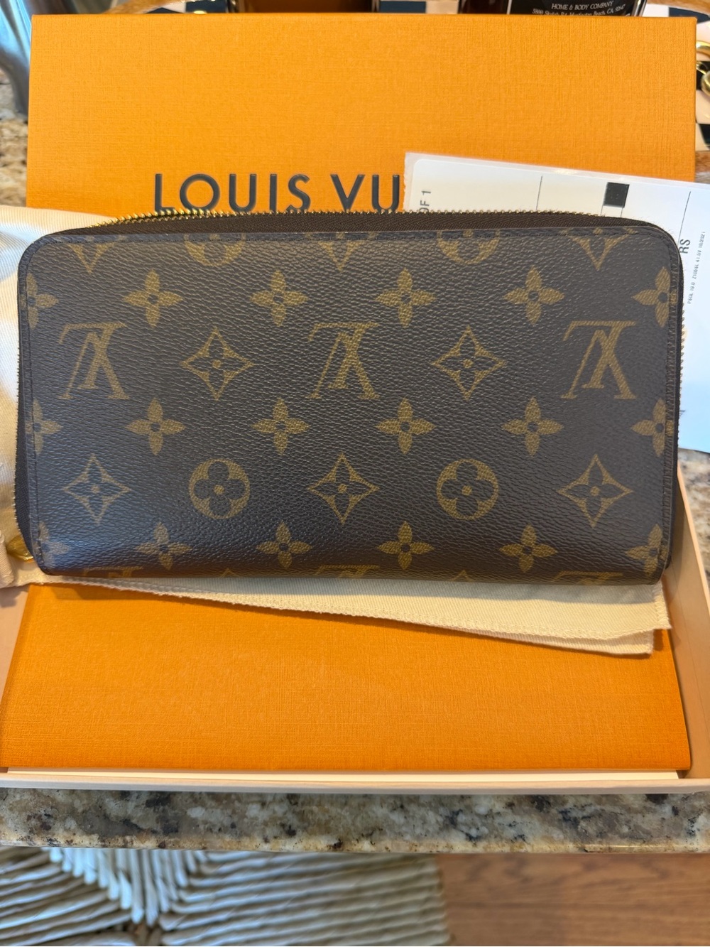 Louis Vuitton Monogram Canvas Large Zippy Organizer Around Wallet - Brown/Gold